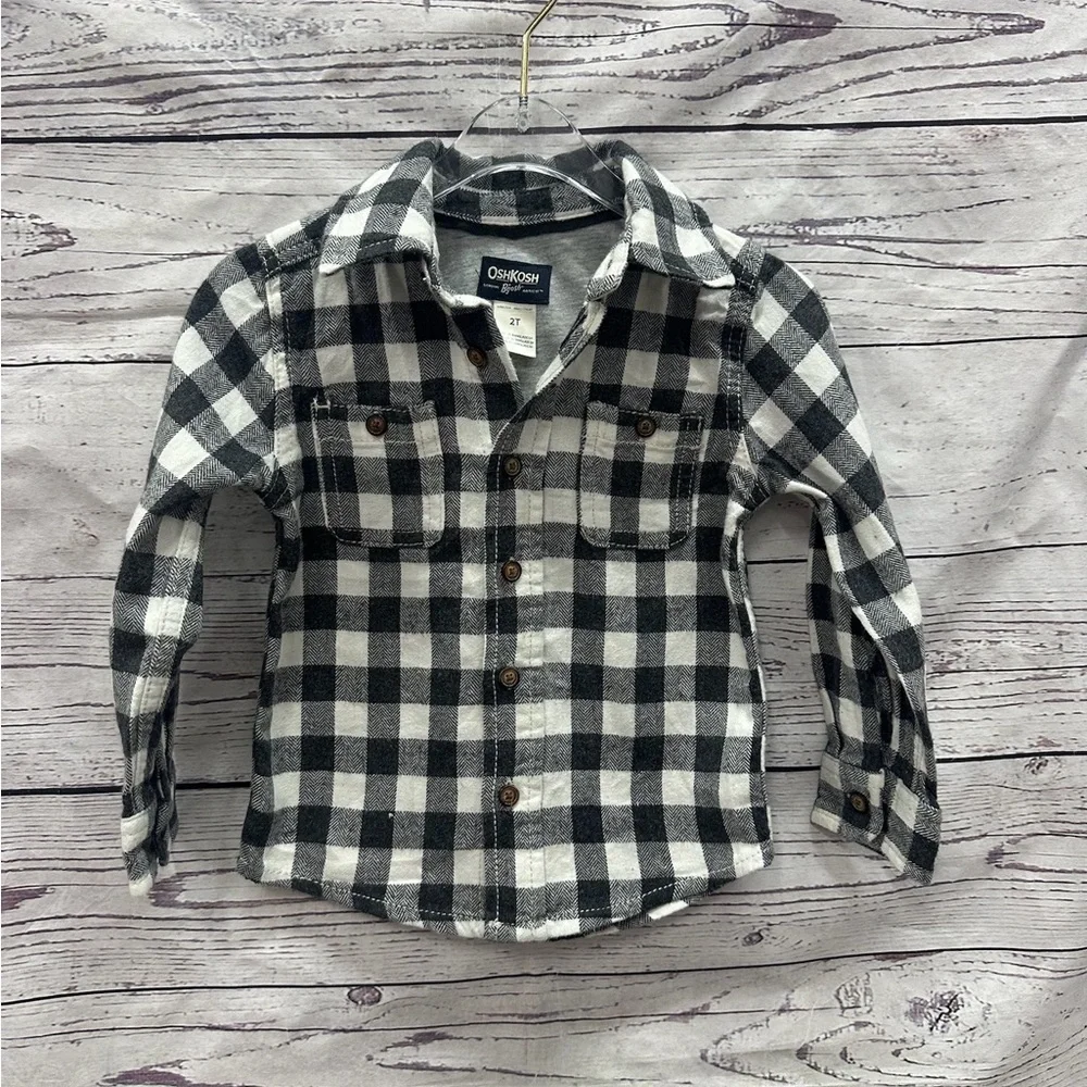 Oshkosh B’Gosh Boys Black and White Plaid Shirt Size 2T